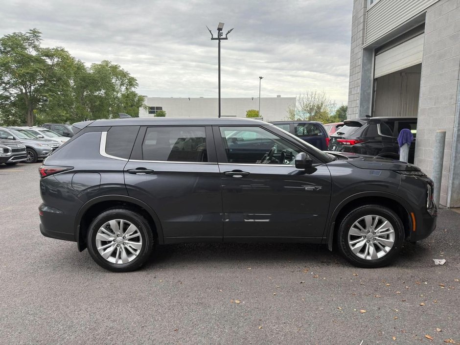 Mitsubishi Outlander Plug-In Hybrid ES 2026-6