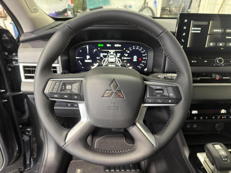Mitsubishi Outlander Plug-In Hybrid ES 2026-2