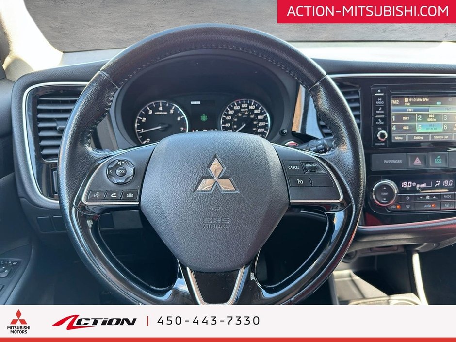 Mitsubishi Outlander ES PREMIUM AWD CUIR TOIT MAGS 18PO CAMÉRA DE RECUL 2016-15