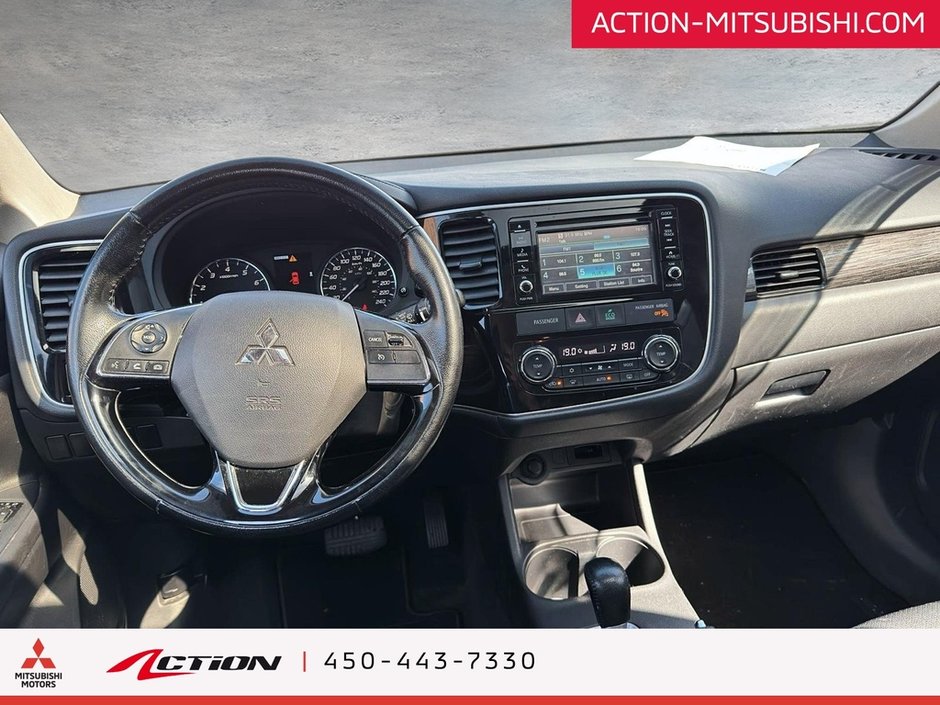 Mitsubishi Outlander ES PREMIUM AWD CUIR TOIT MAGS 18PO CAMÉRA DE RECUL 2016-14