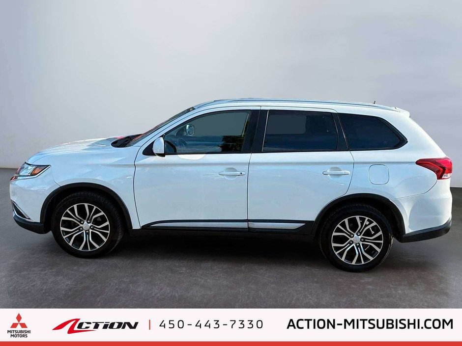 2016 Mitsubishi Outlander ES-1