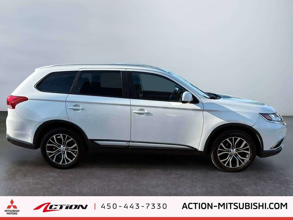 2016 Mitsubishi Outlander ES-5