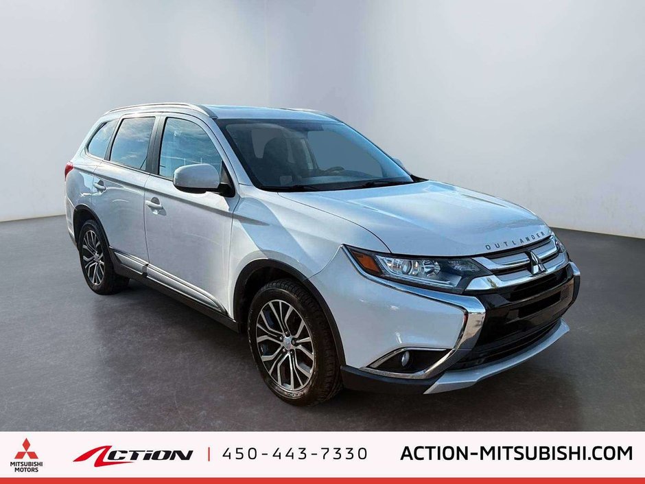 2016 Mitsubishi Outlander ES-6