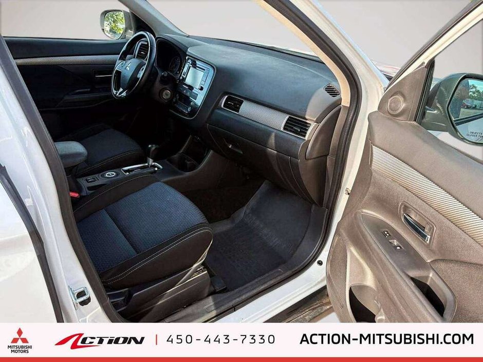 Mitsubishi Outlander ES Air Climatisé Groupe Électriques Mags 2016-12