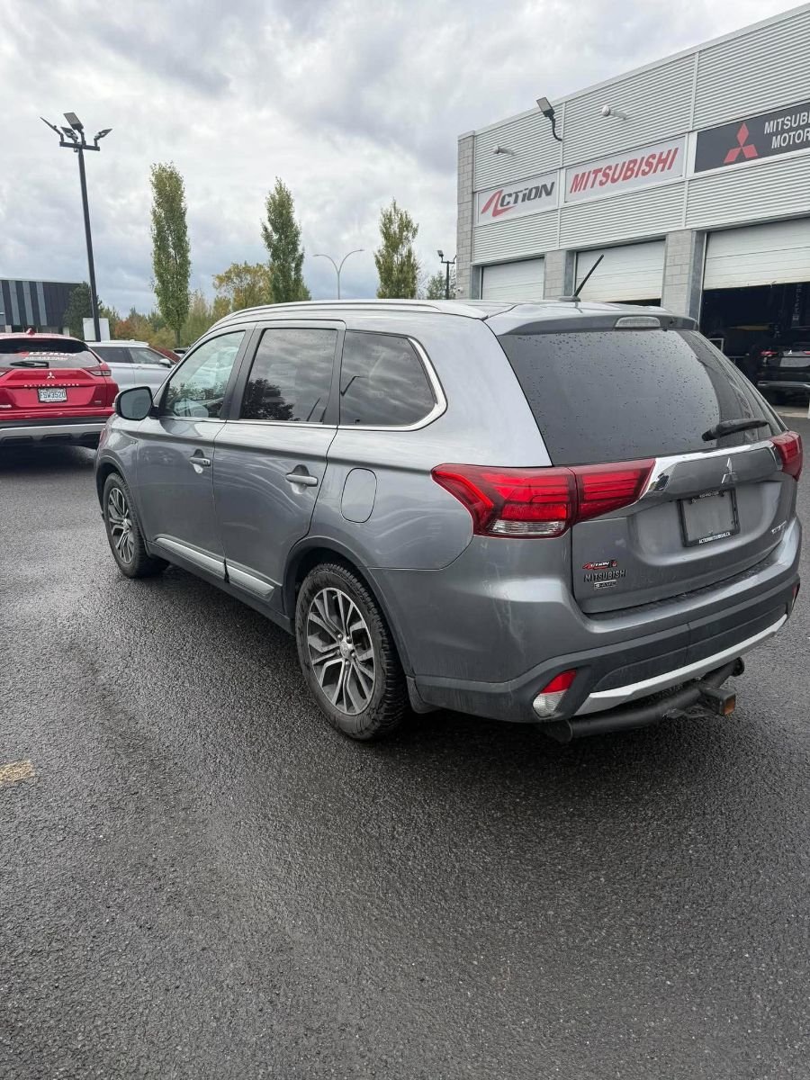 Mitsubishi Outlander GT 4x4 7 Passagers Jamais Accidenté Toit Ouvrant 2016-3