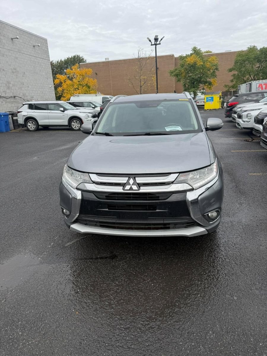 Mitsubishi Outlander GT 4x4 7 Passagers Jamais Accidenté Toit Ouvrant 2016-8