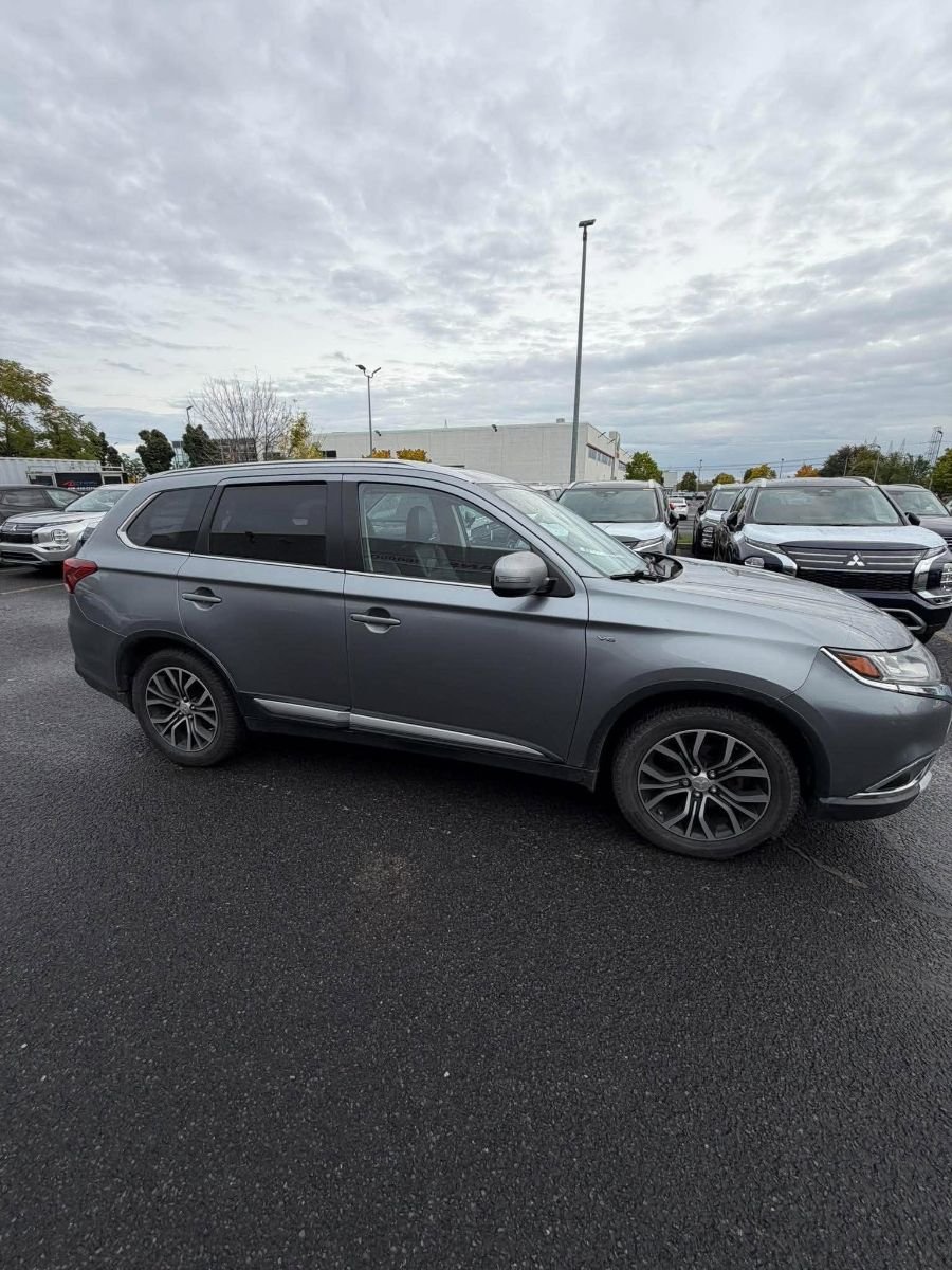 Mitsubishi Outlander GT 4x4 7 Passagers Jamais Accidenté Toit Ouvrant 2016-6
