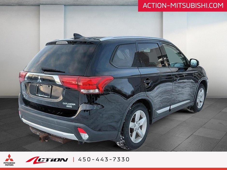 Mitsubishi Outlander AWC SE V6. 7 PASSAGERS. TOIT OUVRANT. 2017-4