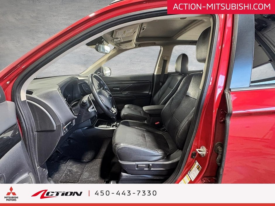 Mitsubishi Outlander GT AWD Toit Ouvrant Cuir Mags 18Po Caméra de Recul 2017-10