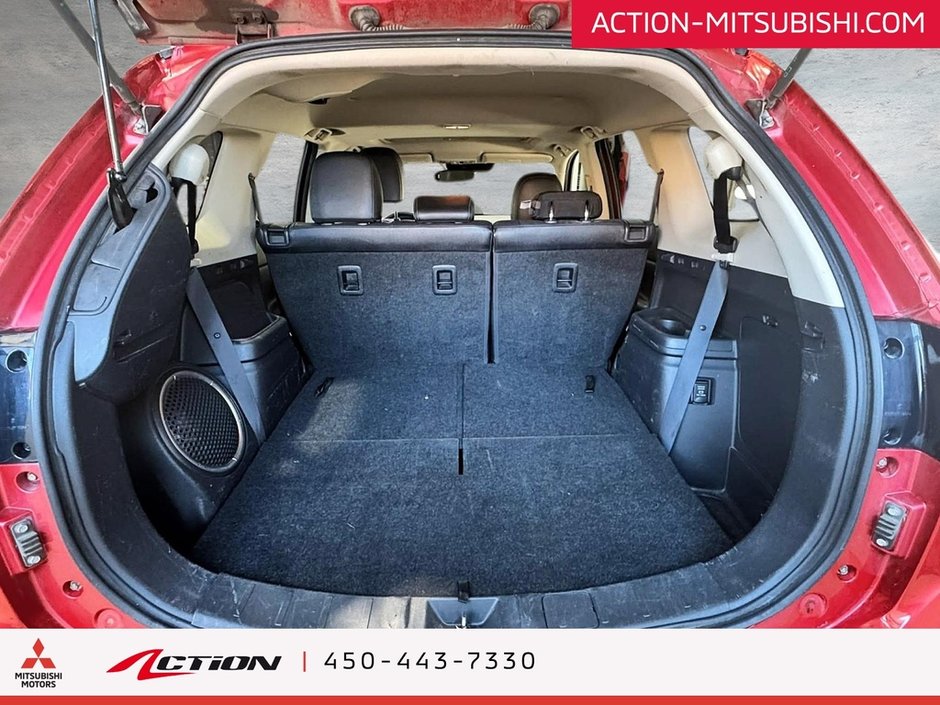 Mitsubishi Outlander GT AWD Toit Ouvrant Cuir Mags 18Po Caméra de Recul 2017-13