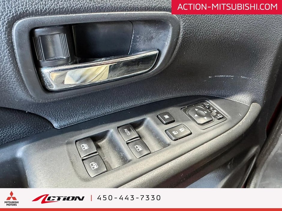 Mitsubishi Outlander GT AWD Toit Ouvrant Cuir Mags 18Po Caméra de Recul 2017-9