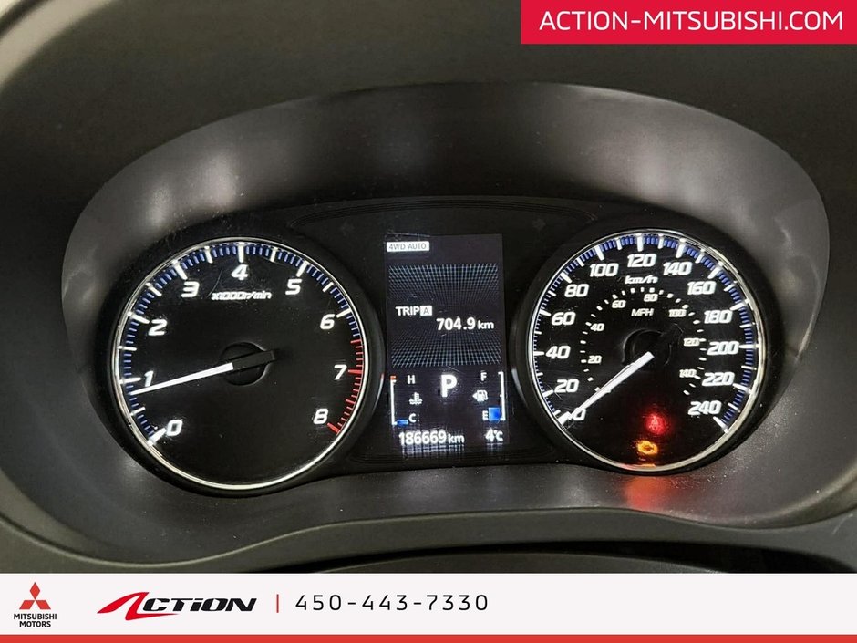 Mitsubishi Outlander SE AWC Carplay Android Auto Sièges Chauffants Mags 2018-10
