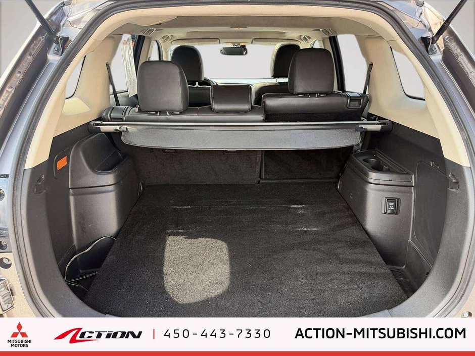 2018 Mitsubishi Outlander SE Touring-11