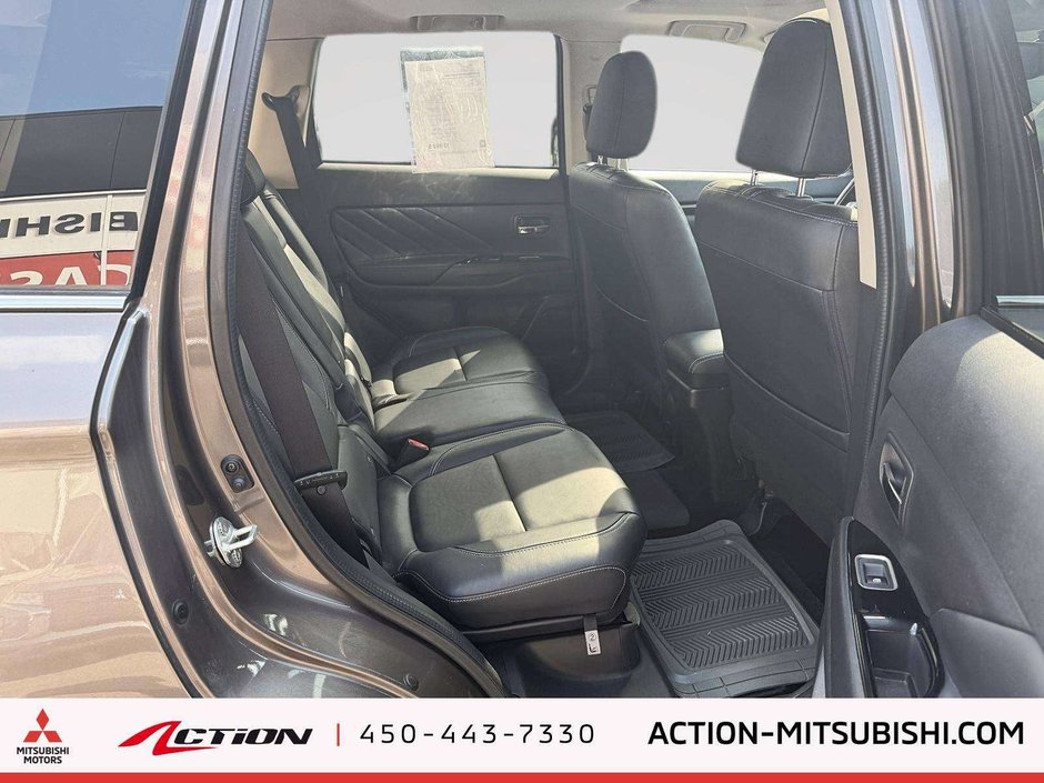 2018 Mitsubishi Outlander SE Touring-13