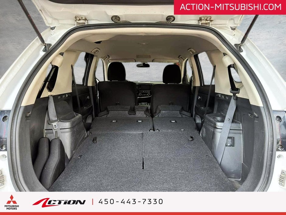 Mitsubishi Outlander SE AWC CARPLAY ANDROID AUTO 7 PASSAGERS . KEYLESS 2019-13