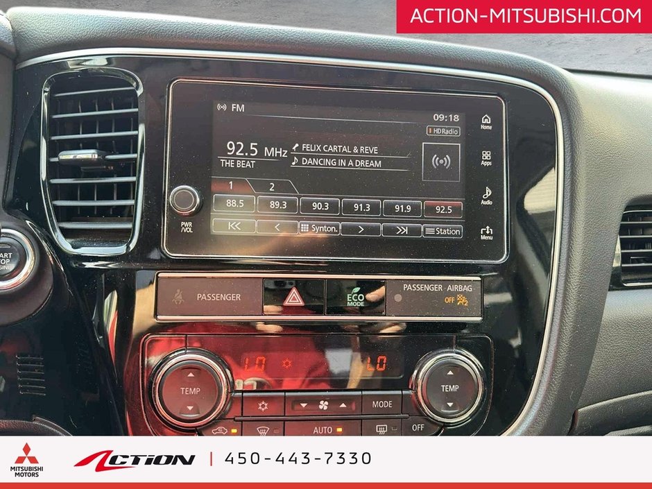Mitsubishi Outlander SE AWC CARPLAY ANDROID AUTO 7 PASSAGERS . KEYLESS 2019-21