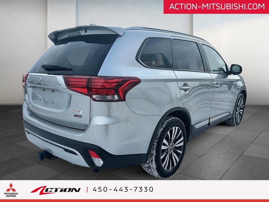 Mitsubishi Outlander SEL+S-AWC+TOIT+MAGS 18PO+CARPLAY+7 PASSAGERS 2020-4