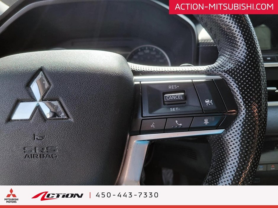 Mitsubishi Outlander LE PREMIUM S-AWC MAGS 20 PO TOIT PANO CARPLAY 2022-20
