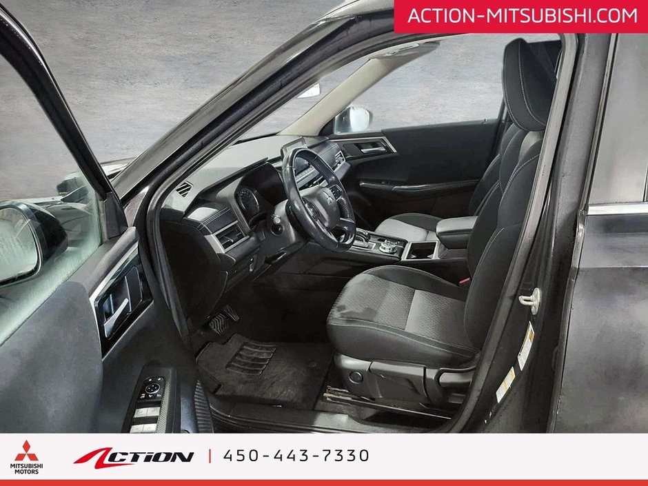 Mitsubishi Outlander SE S-AWC Apple Carplay Android Auto Mags 18 2022-9