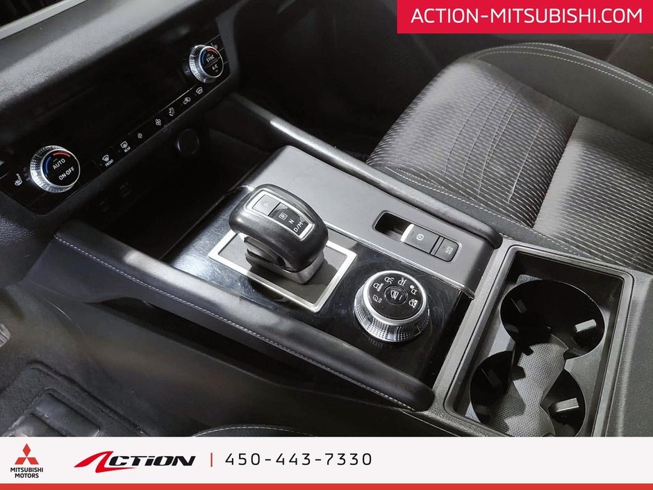 2022 Mitsubishi Outlander ES S-AWC 7 Passagers Carplay Android Auto Mags 18-23