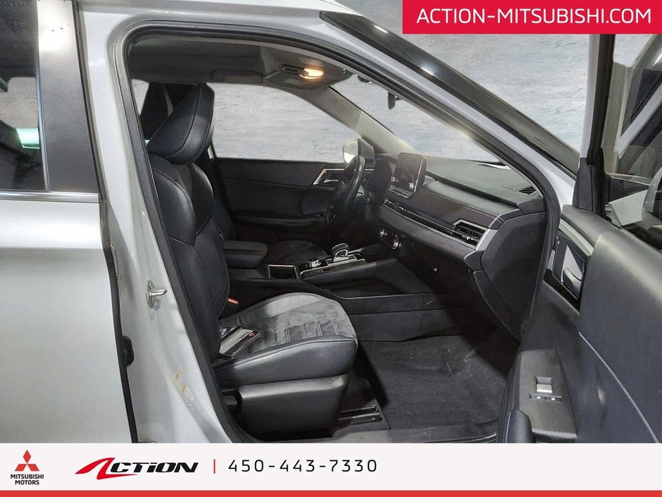 2022 Mitsubishi Outlander LE Premium S-AWC Carplay Android Auto Toit Pano-16