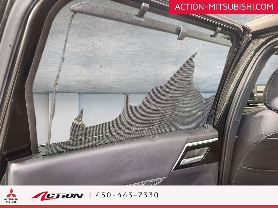 Mitsubishi Outlander GT S-AWC  Cuir Toit Ouvrant Mags A/C .  Caplay 2022-16