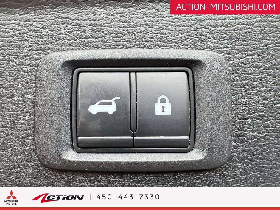 Mitsubishi Outlander GT S-AWC  Cuir Toit Ouvrant Mags A/C .  Caplay 2022-14