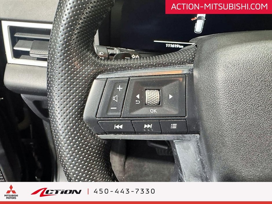 Mitsubishi Outlander GT S-AWC  Cuir Toit Ouvrant Mags A/C .  Caplay 2022-9