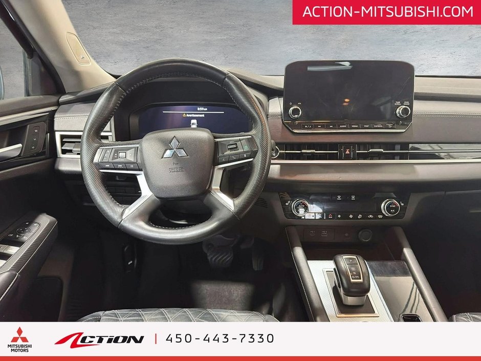 Mitsubishi Outlander GT S-AWC  Cuir Toit Ouvrant Mags A/C .  Caplay 2022-17