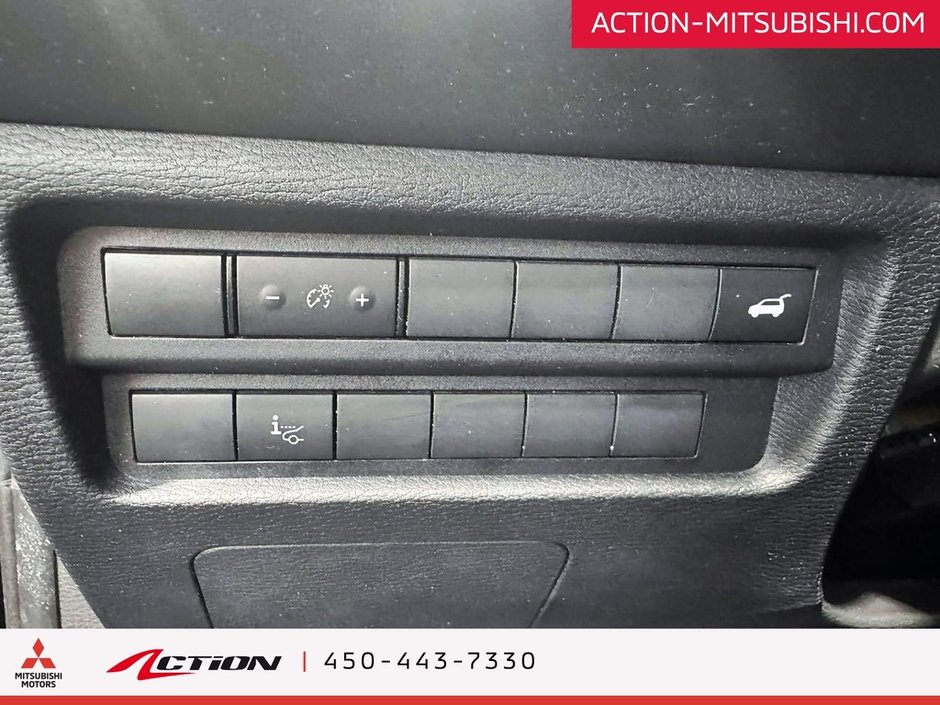 Mitsubishi Outlander GT S-AWC  Cuir Toit Ouvrant Mags A/C .  Caplay 2022-20