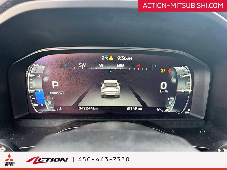 Mitsubishi Outlander GT+PREMIUM+S-AWC+TOIT PANO+CUIR+HEAD UP DISPLAY 2023-9