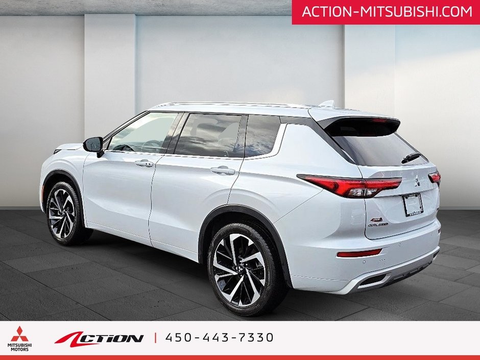 Mitsubishi Outlander GT+PREMIUM+S-AWC+TOIT PANO+CUIR+HEAD UP DISPLAY 2023-4