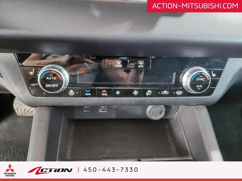 2023 Mitsubishi Outlander LE S-AWC 7 Passagers Toit Pano Carplay Android-24