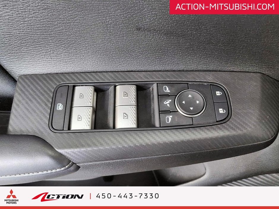 2023 Mitsubishi Outlander LE S-AWC 7 Passagers Toit Pano Carplay Android-15