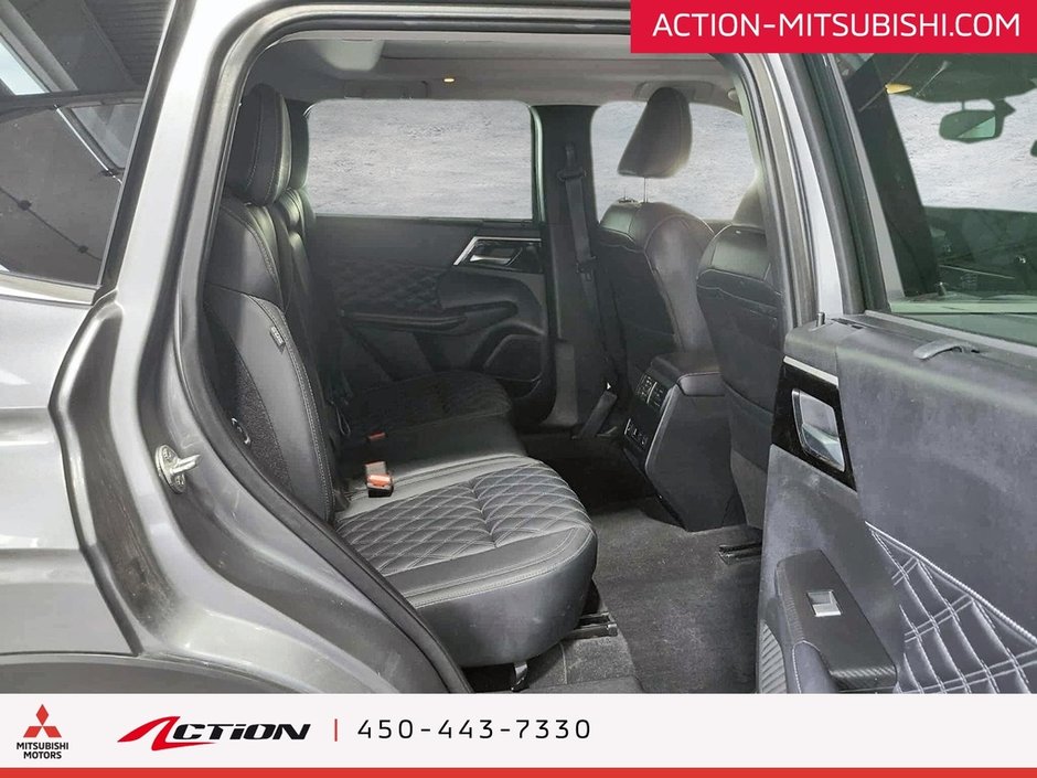 Mitsubishi Outlander GT S-AWC Boss Head Up Display Carplay Mags 20 Po 2023-14