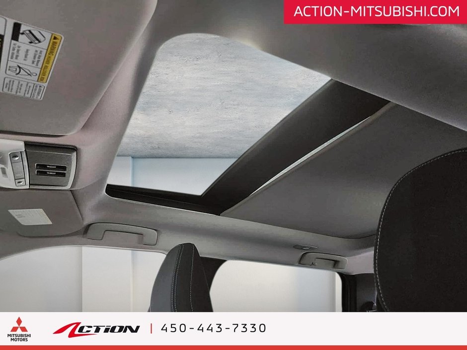 2023 Mitsubishi Outlander SE S-AWC Toit Pano  Carplay Android Auto Mags-17