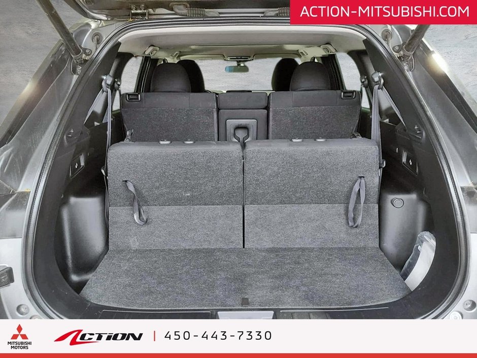 2023 Mitsubishi Outlander SE S-AWC Toit Pano  Carplay Android Auto Mags-12