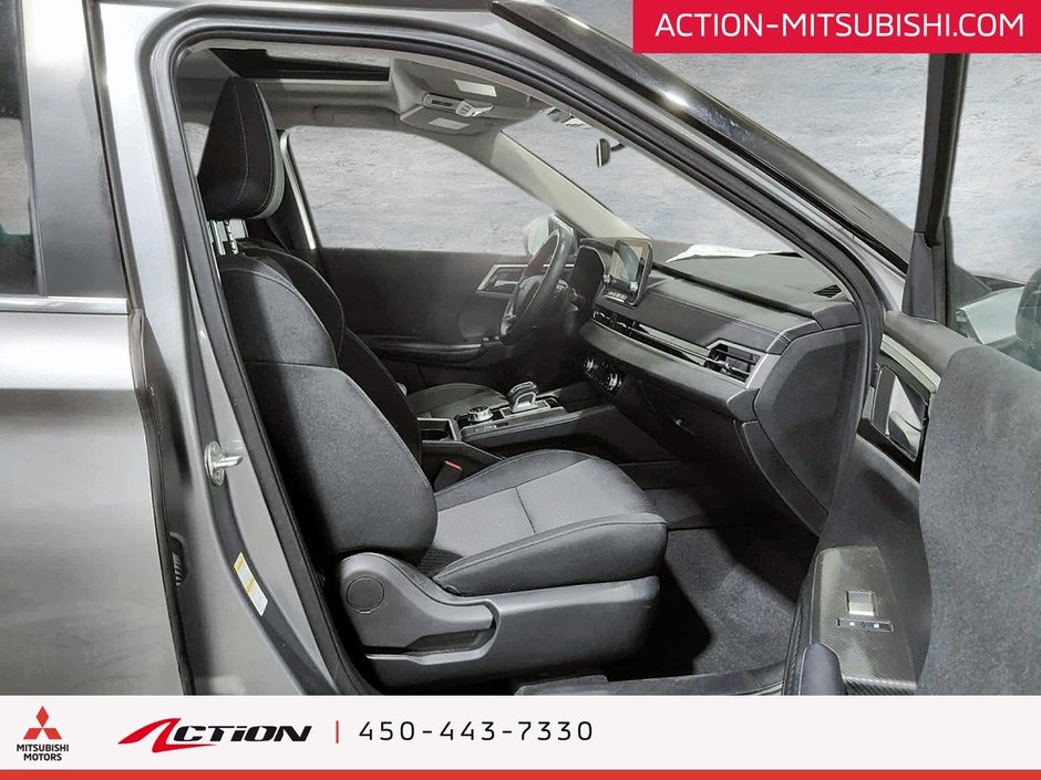 2023 Mitsubishi Outlander SE S-AWC Toit Pano  Carplay Android Auto Mags-15