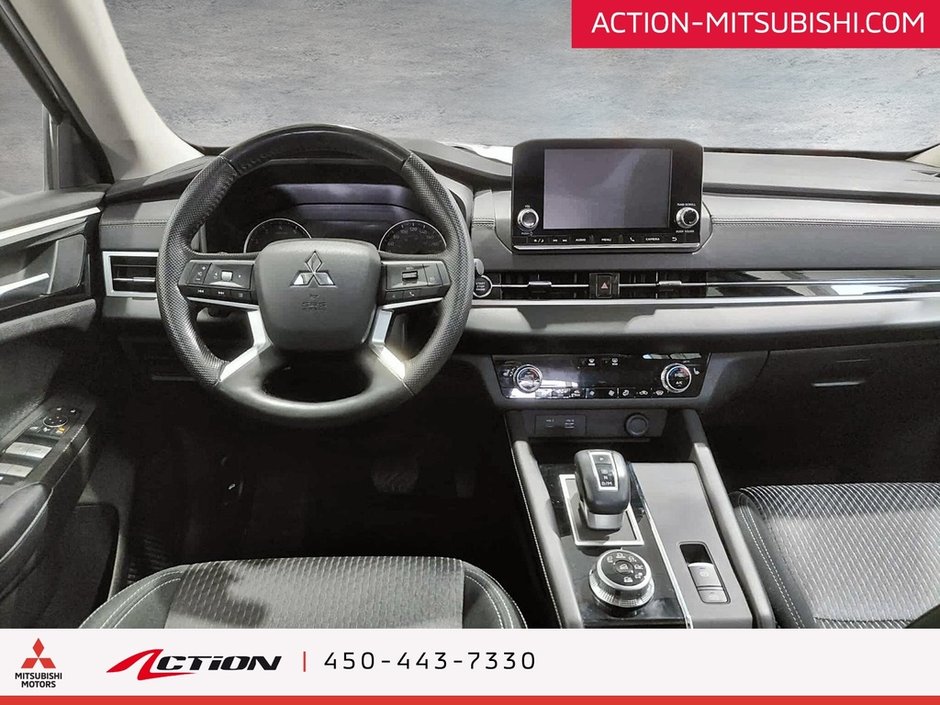 2023 Mitsubishi Outlander SE S-AWC Toit Pano  Carplay Android Auto Mags-18