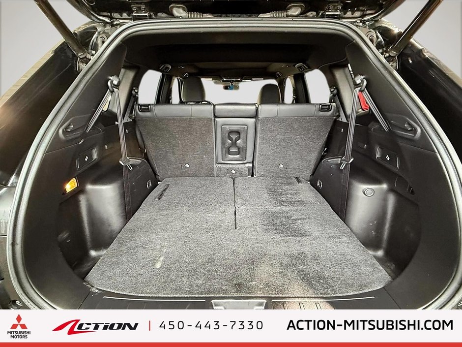 2023 Mitsubishi Outlander NOIR S-AWC Toit Pano Cuir Bancs Chauffants Boss-13