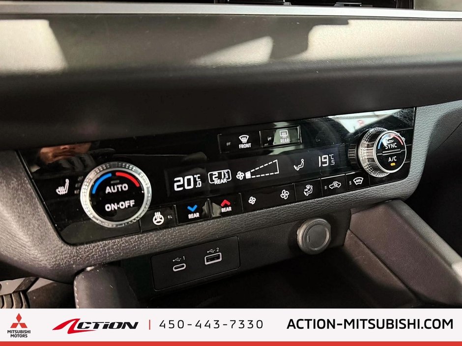 2023 Mitsubishi Outlander NOIR S-AWC Toit Pano Cuir Bancs Chauffants Boss-21