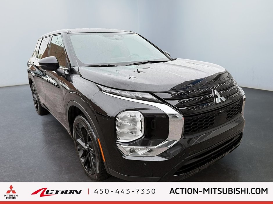 2023 Mitsubishi Outlander NOIR S-AWC Toit Pano Cuir Bancs Chauffants Boss-6