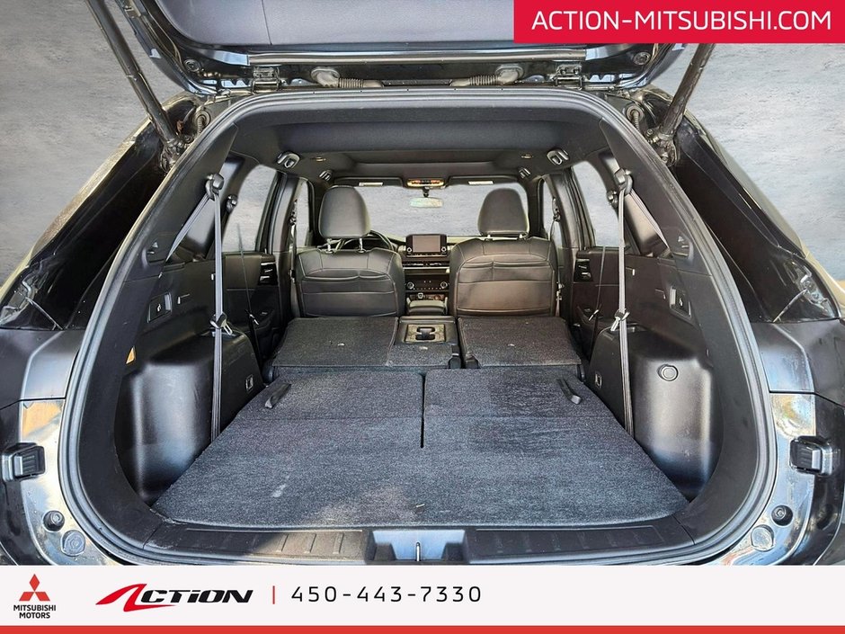 2023 Mitsubishi Outlander NOIR S-AWC Toit Pano Cuir Bancs Chauffants Boss-13