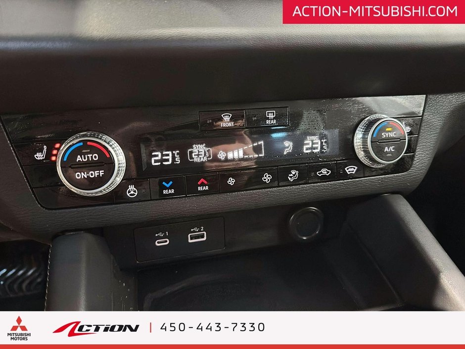 2023 Mitsubishi Outlander NOIR S-AWC Toit Pano Cuir Bancs Chauffants Boss-24
