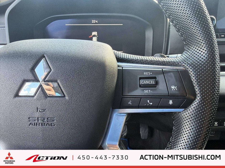 2023 Mitsubishi Outlander ES-19