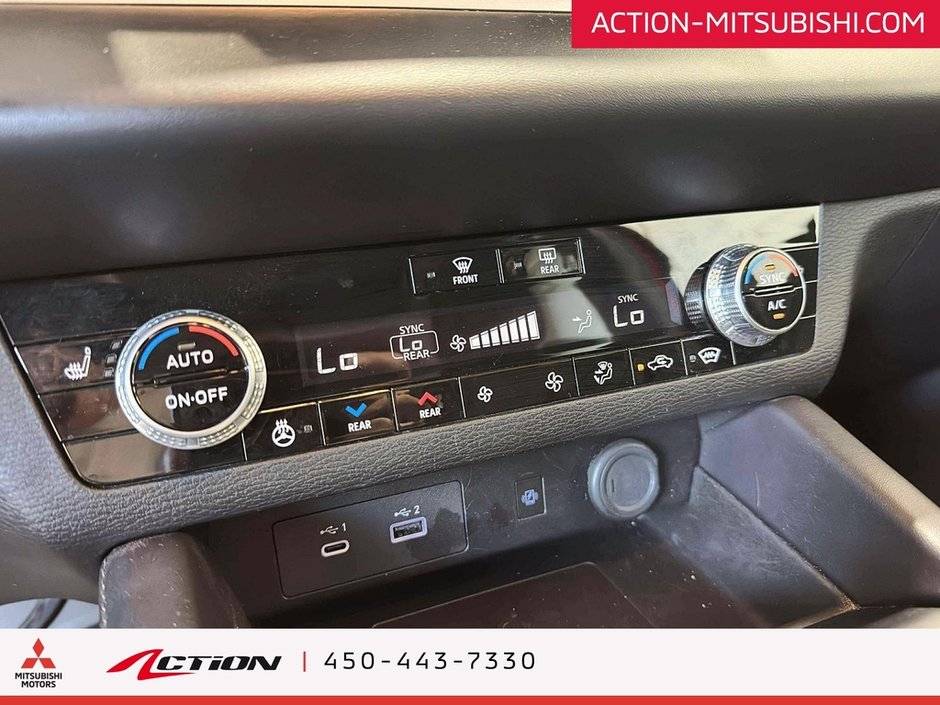 Mitsubishi Outlander SE S-AWC Toit Pano Carplay Android Auto Mags 18 2024-24