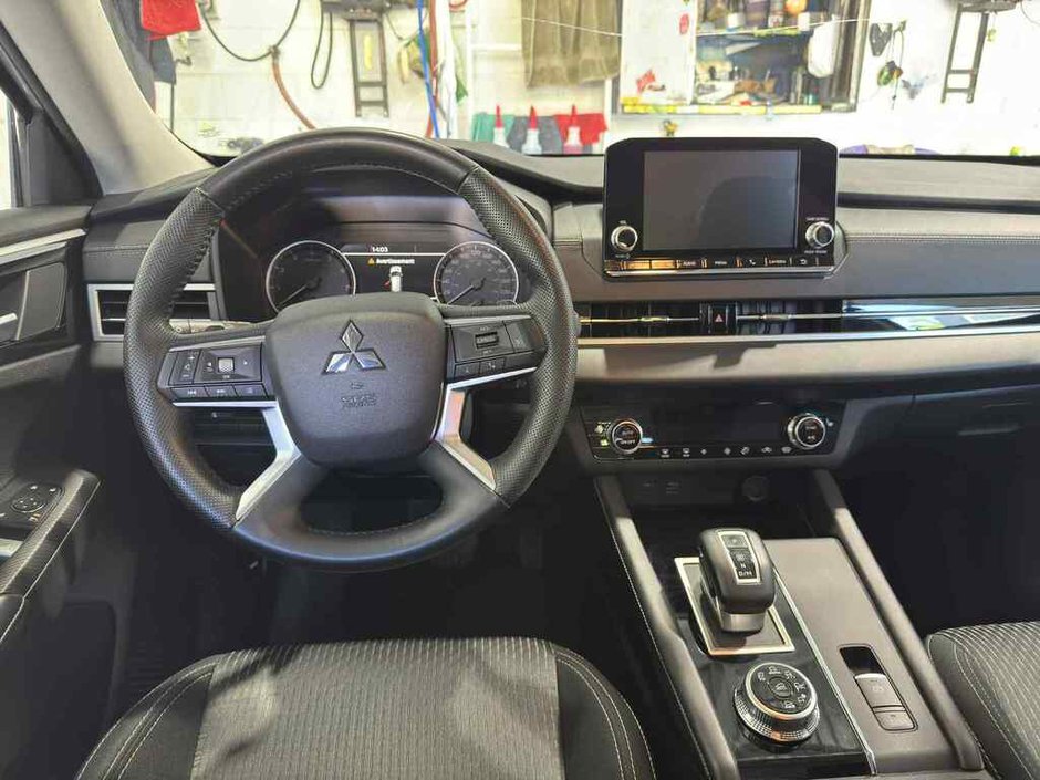 2024 Mitsubishi Outlander ES S-AWC 7 Passagers Carplay Android Auto Mags 18-13