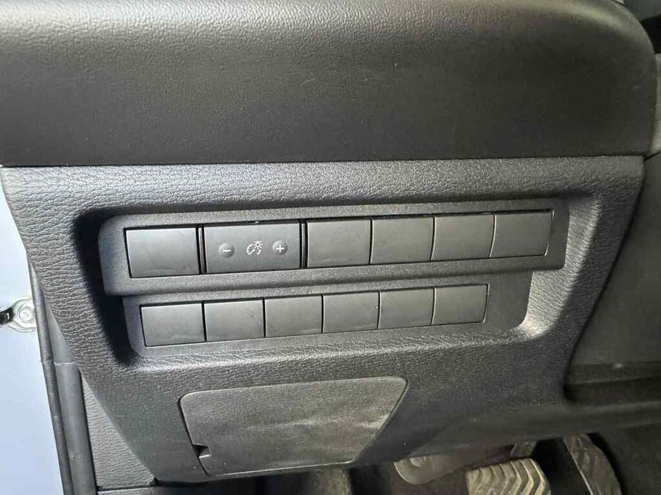 2024 Mitsubishi Outlander ES S-AWC 7 Passagers Carplay Android Auto Mags 18-27