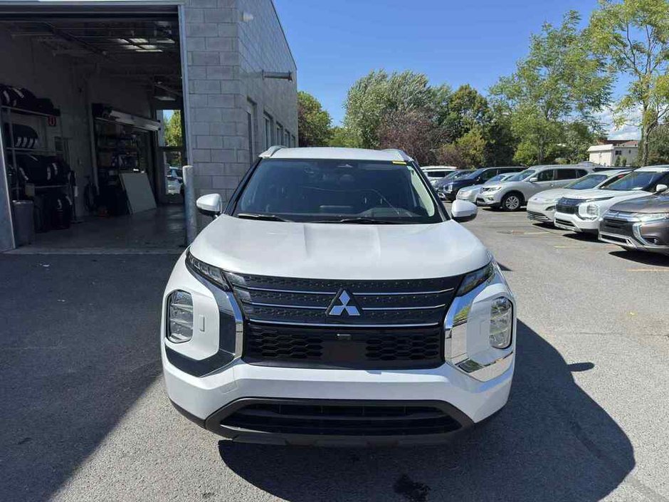 2024 Mitsubishi Outlander ES S-AWC 7 Passagers Carplay Android Auto Mags 18-2