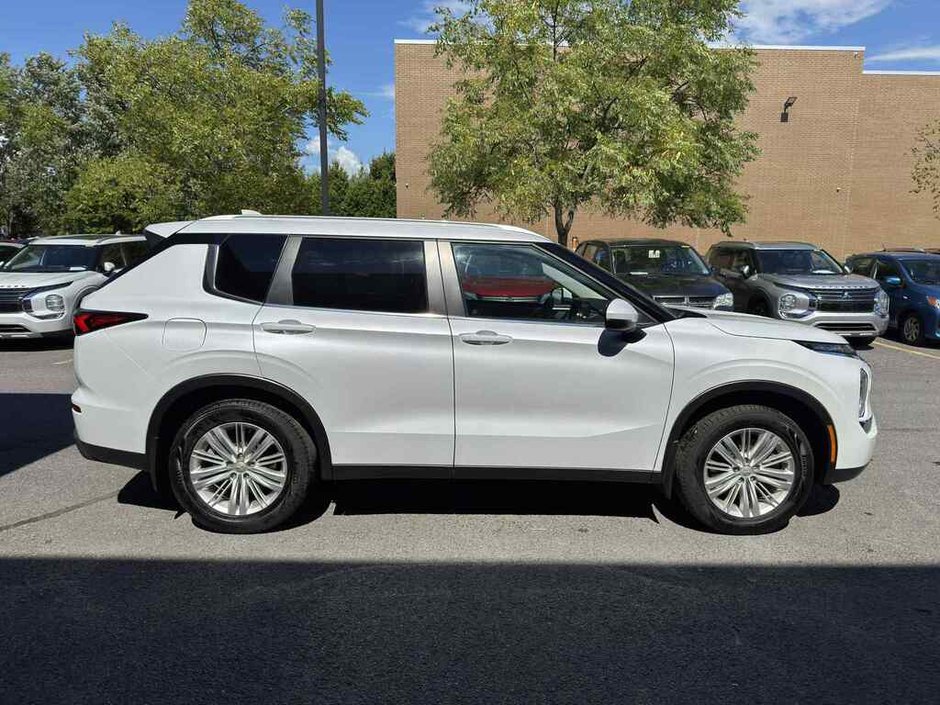 2024 Mitsubishi Outlander ES S-AWC 7 Passagers Carplay Android Auto Mags 18-7